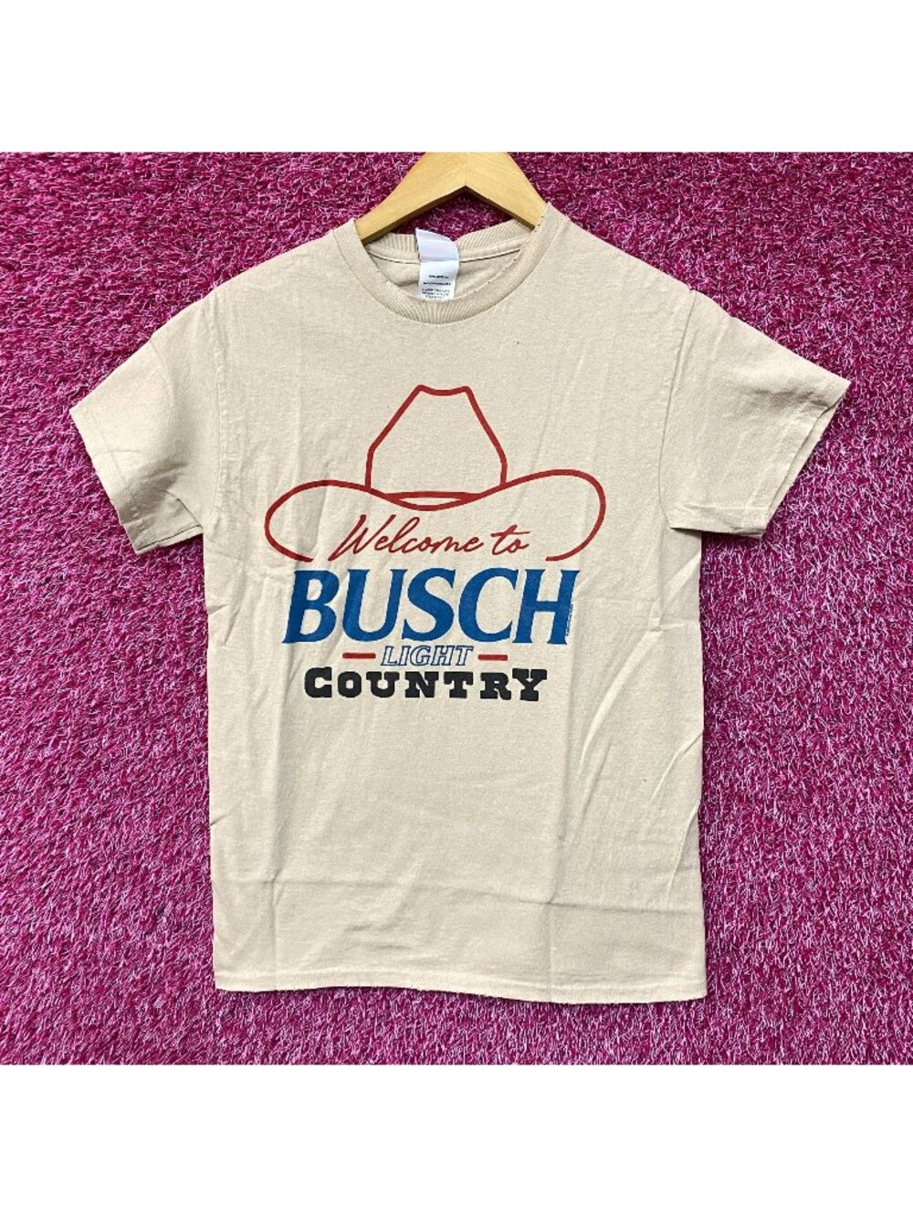 Welcome to Busch Light Country Cowboy Hat Beige T-Shirt XS